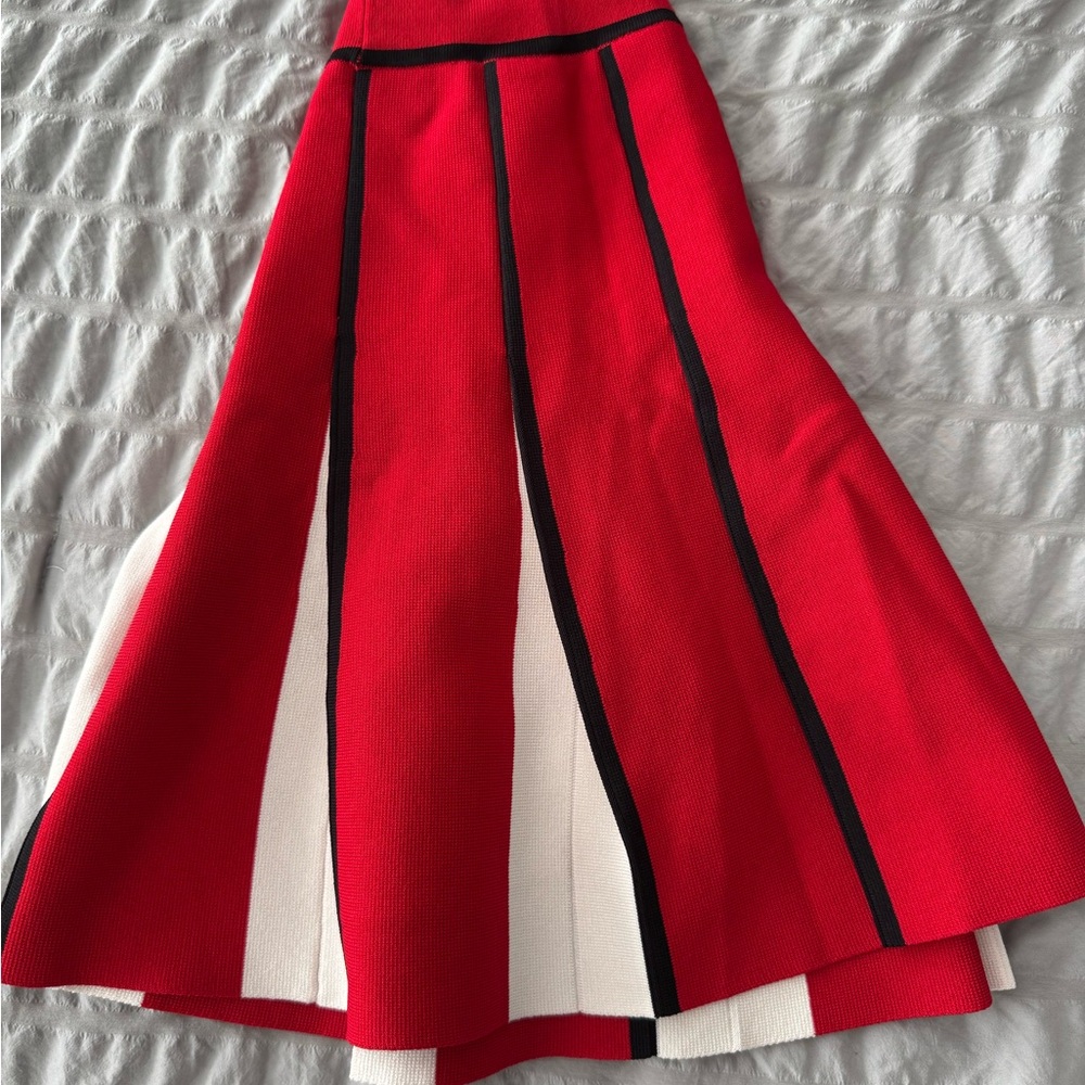 Aritzia Red and White A-Line Skirt